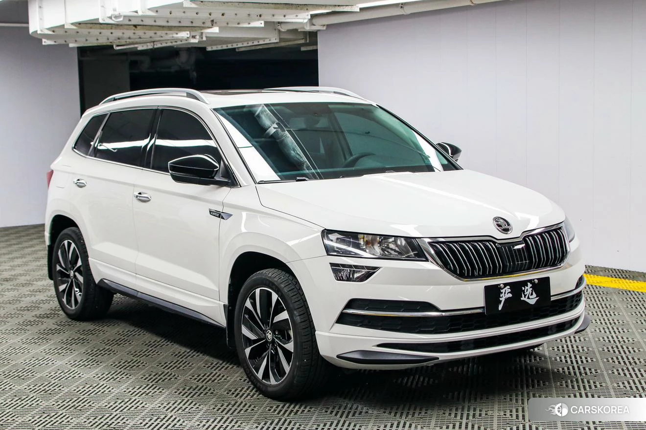 Skoda Karoq 2021 Белый из Китая, фото 2