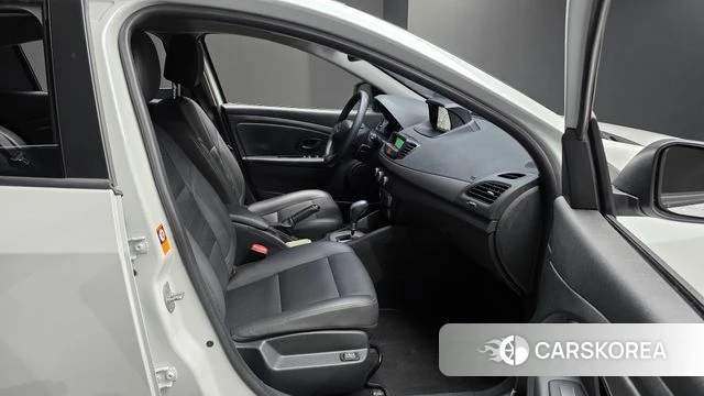 Renault Korea (Samsung) SM3 Neo 2019 Белый из Кореи, фото 2