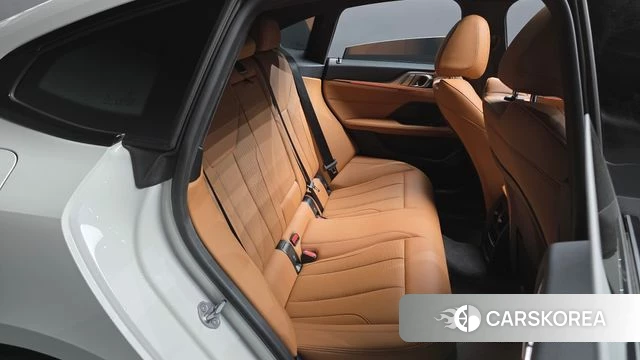 BMW i4 2022 Белый из Кореи, фото 2
