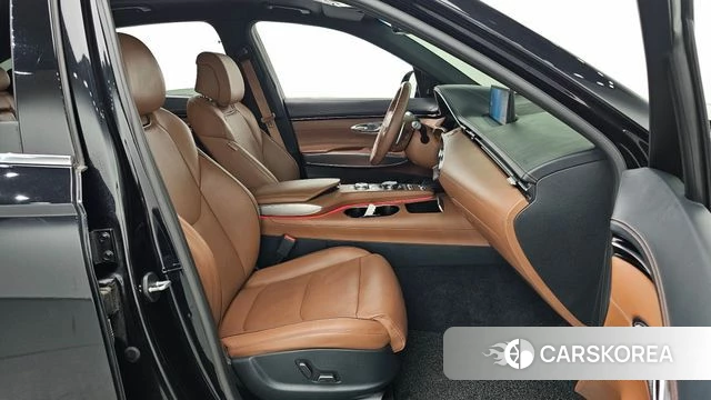 Genesis GV70 2021 Черный из Кореи, фото 2