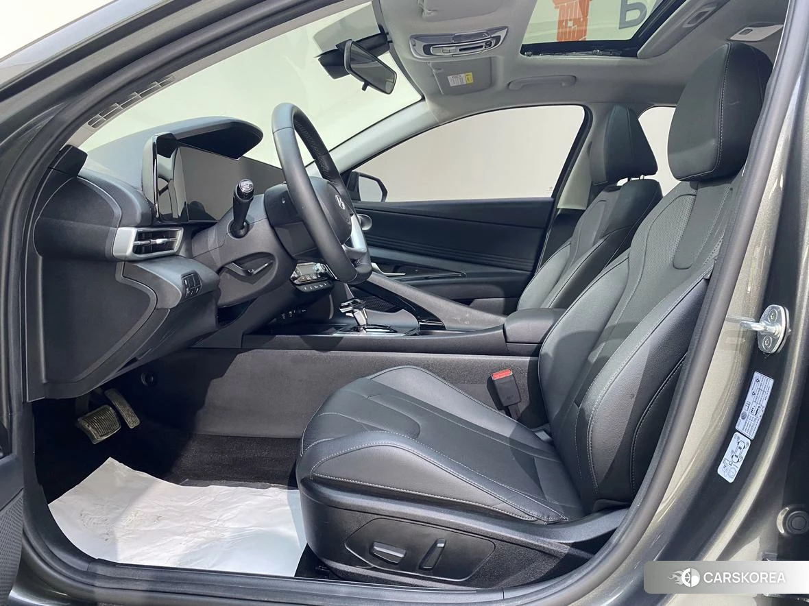 Hyundai Elantra 2023 Темно-серый из Китая, фото 2