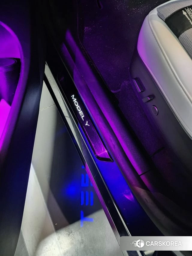 Tesla Model Y 2021 Синий из Кореи, фото 2
