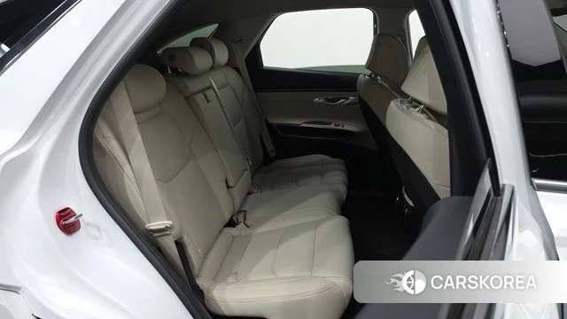 Genesis GV70 2021 Белый из Кореи, фото 2