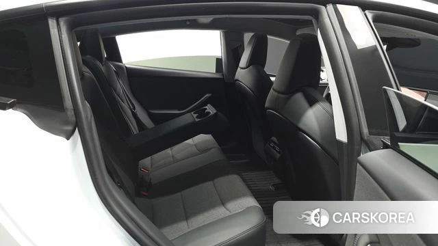 Tesla Model 3 2026 Белый из Кореи, фото 2
