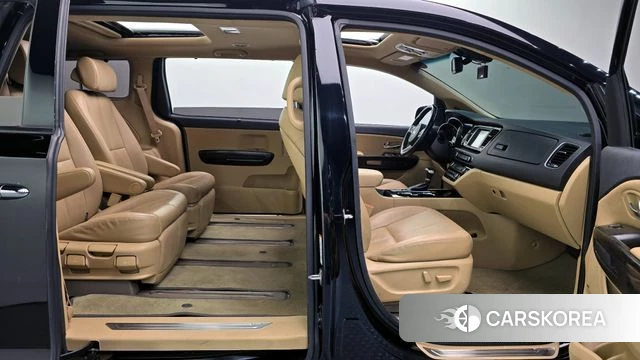 Kia The New Carnival 2018 Черный из Кореи, фото 2