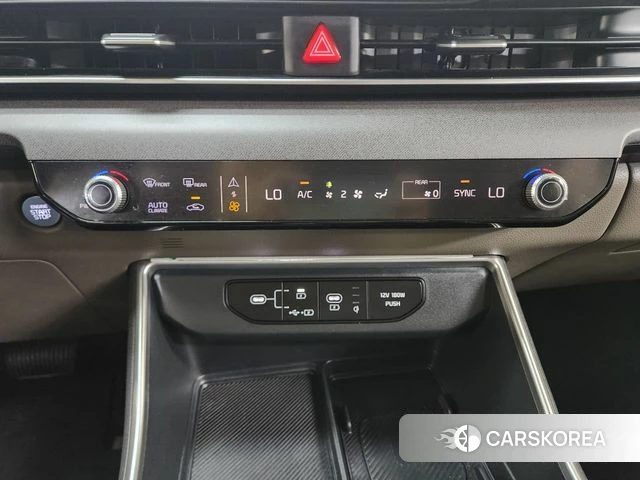 Kia The New Carnival 4th Generation 2024 Белый из Кореи, фото 2