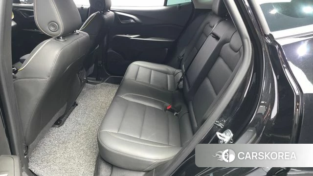 Chevrolet (GM Daewoo) Trax Crossover 2023 Черный из Кореи, фото 2