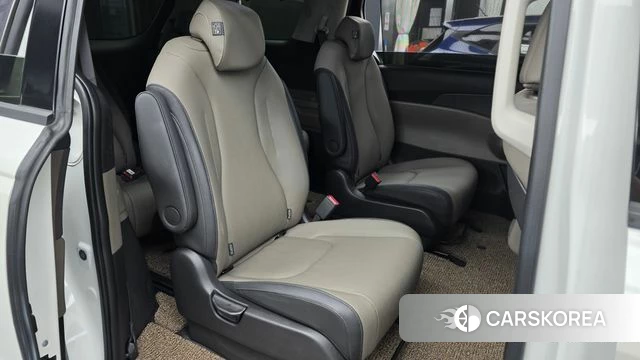 Kia The New Carnival 4th Generation 2025 Белый из Кореи, фото 2