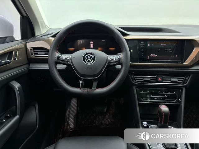 Volkswagen Tharu 2022 Белый из Китая, фото 2