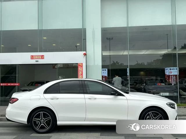 Mercedes-Benz E-Class 2021 Белый из Китая, фото 2
