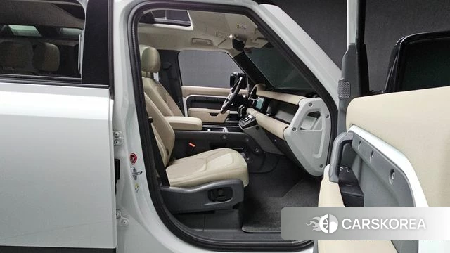 Land Rover Defender (L663) 2020 Белый из Кореи, фото 2