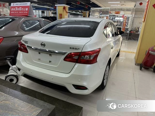 Nissan Sylphy 2021 Белый из Китая, фото 2