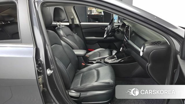 Kia The New K3 2nd generation 2021 Серый из Кореи, фото 2