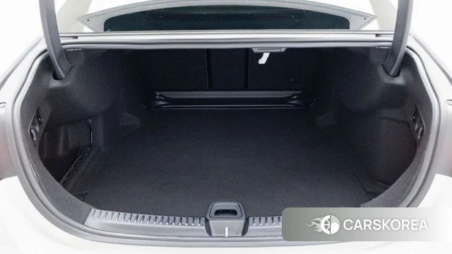 Mercedes-Benz E-Class W214 2025 Белый из Кореи, фото 2