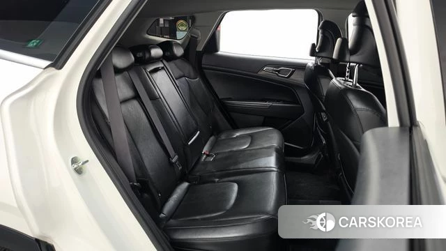 Kia Sportage 5th Generation Hybrid 2022 Белый из Кореи, фото 2