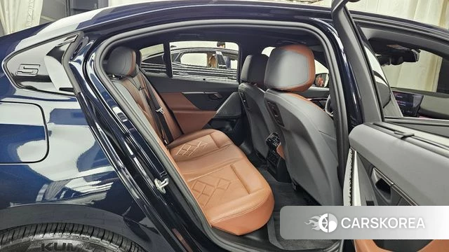 BMW i5 (G60) 2024 Синий из Кореи, фото 2