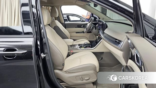 Kia Carnival 4th generation 2023 Черный из Кореи, фото 2