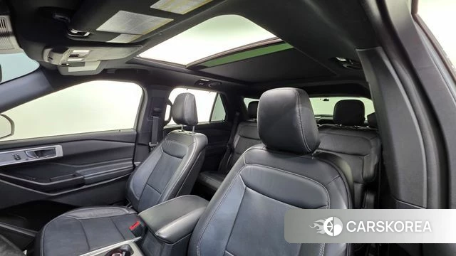 Ford Explorer 6th Generation 2020 Белый из Кореи, фото 2