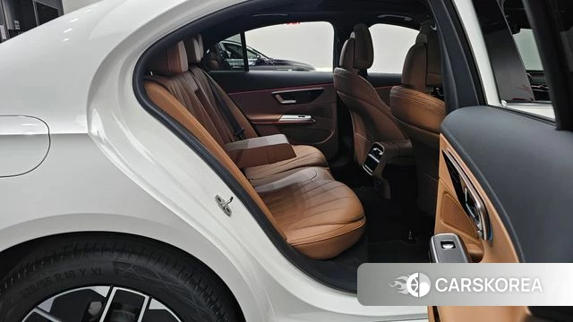 Mercedes-Benz E-Class W214 2026 Белый из Кореи, фото 2