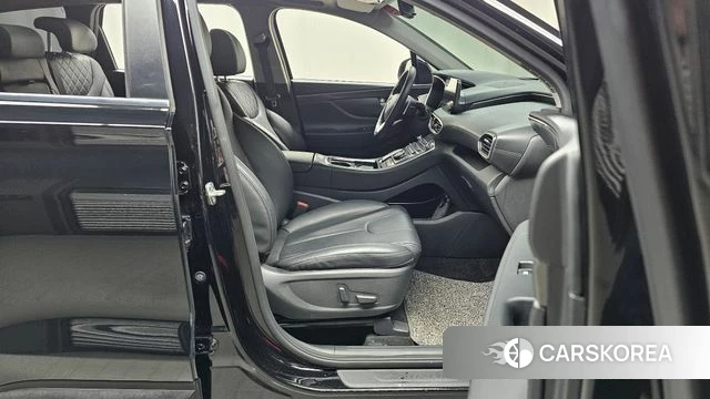 Hyundai The New Santa Fe 2021 Черный из Кореи, фото 2
