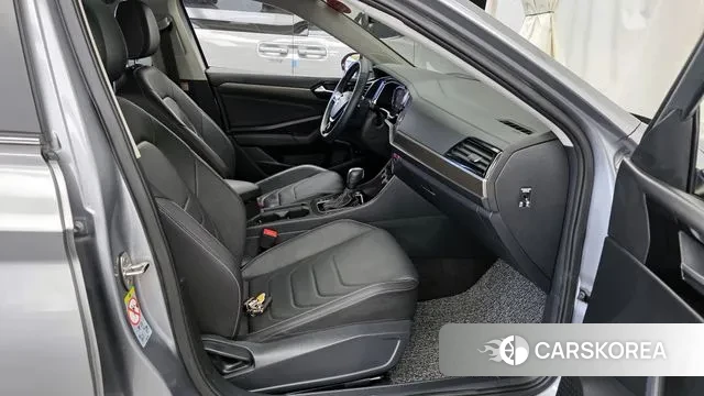 Volkswagen 7th Generation of Jetta 2021 Серый из Кореи, фото 2