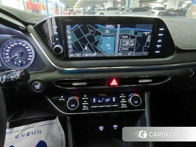 Hyundai Sonata (DN8) 2022 Серебристо-серый из Кореи, фото 2