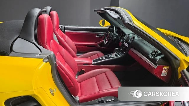 Porsche 718 Boxster 2019 Желтый из Кореи, фото 2