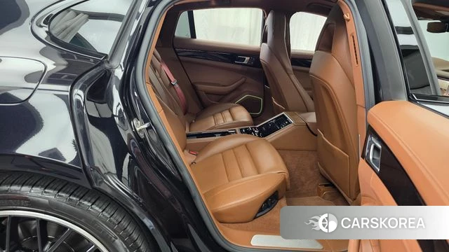 Porsche Panamera (971) 2023 Черный из Кореи, фото 2