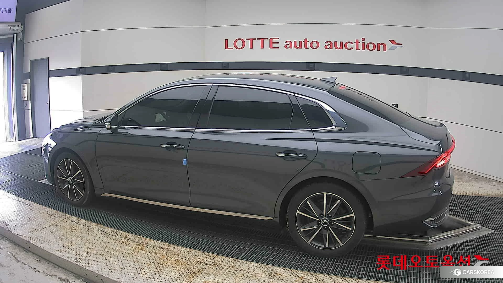 Hyundai Grandeur 2022 Nocturne Grey Metallic из Кореи, фото 2