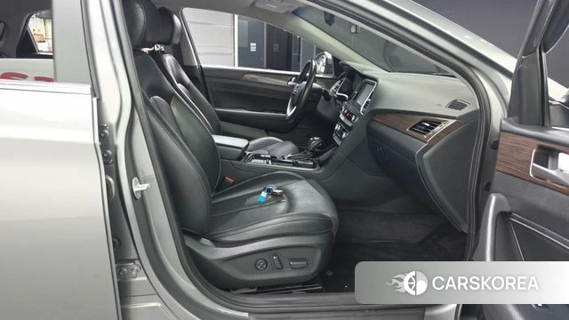 Hyundai Sonata New Rise 2018 Серебристо-серый из Кореи, фото 2