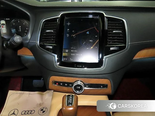 Volvo XC90 second Generation 2018 Белый из Кореи, фото 2
