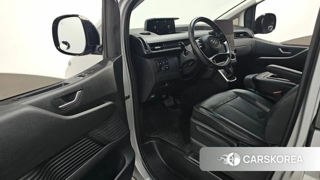 Hyundai Staria 2022 Серебристо-серый из Кореи, фото 2