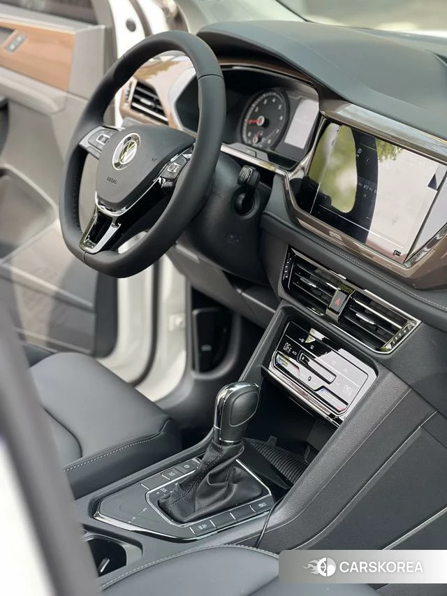 Volkswagen Tharu 2020 Белый из Китая, фото 2