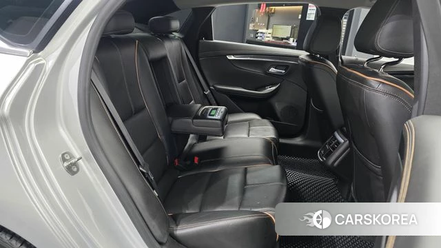 Chevrolet (GM Daewoo) Impala 2018 Серебряный из Кореи, фото 2