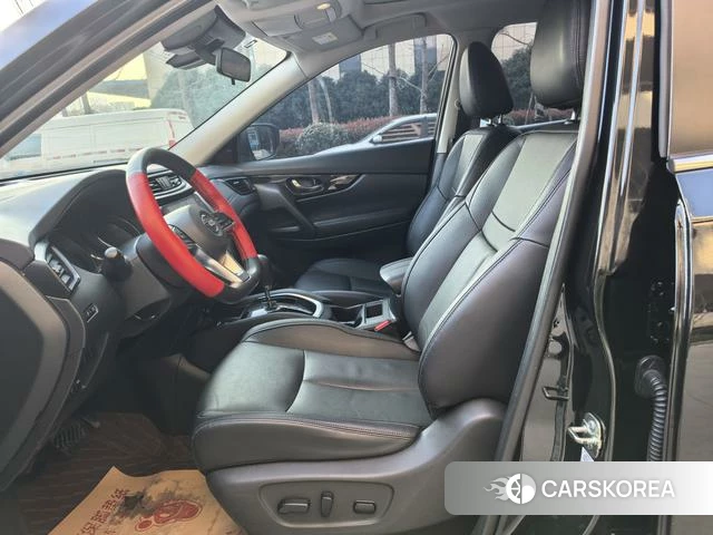 Nissan X-Trail 2024 Черный из Китая, фото 2