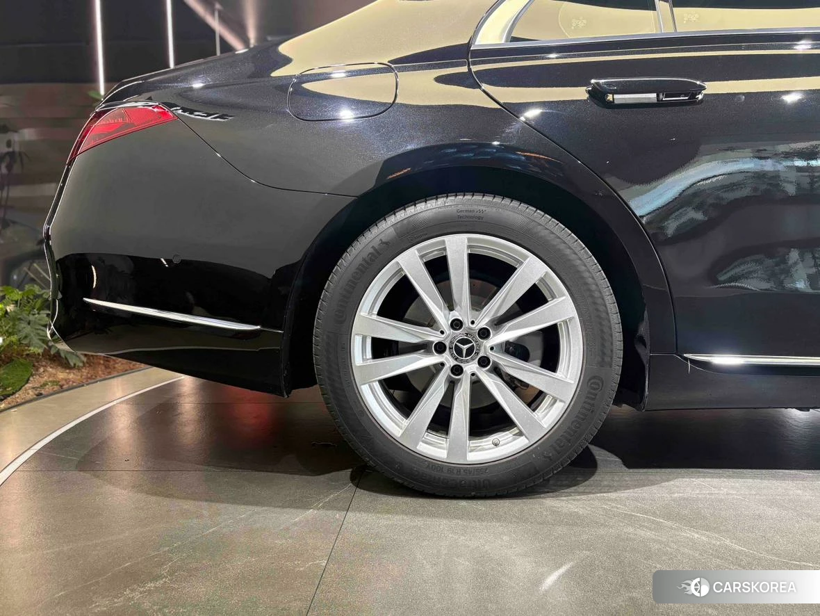 Mercedes-Benz S-Class 2022 Черный из Китая, фото 2