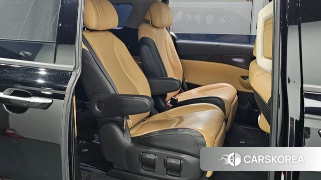 Kia Carnival 4th generation 2021 Черный из Кореи, фото 2