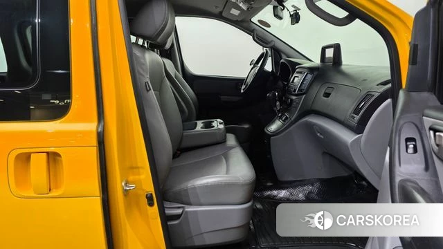 Hyundai The New Grand Starex 2018 Желтый из Кореи, фото 2