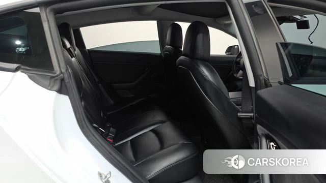 Tesla Model 3 2020 Белый из Кореи, фото 2
