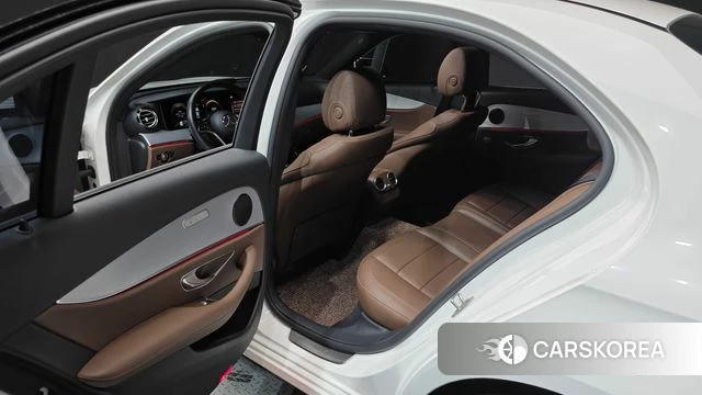 Mercedes-Benz E-Class W213 2020 Белый из Кореи, фото 2