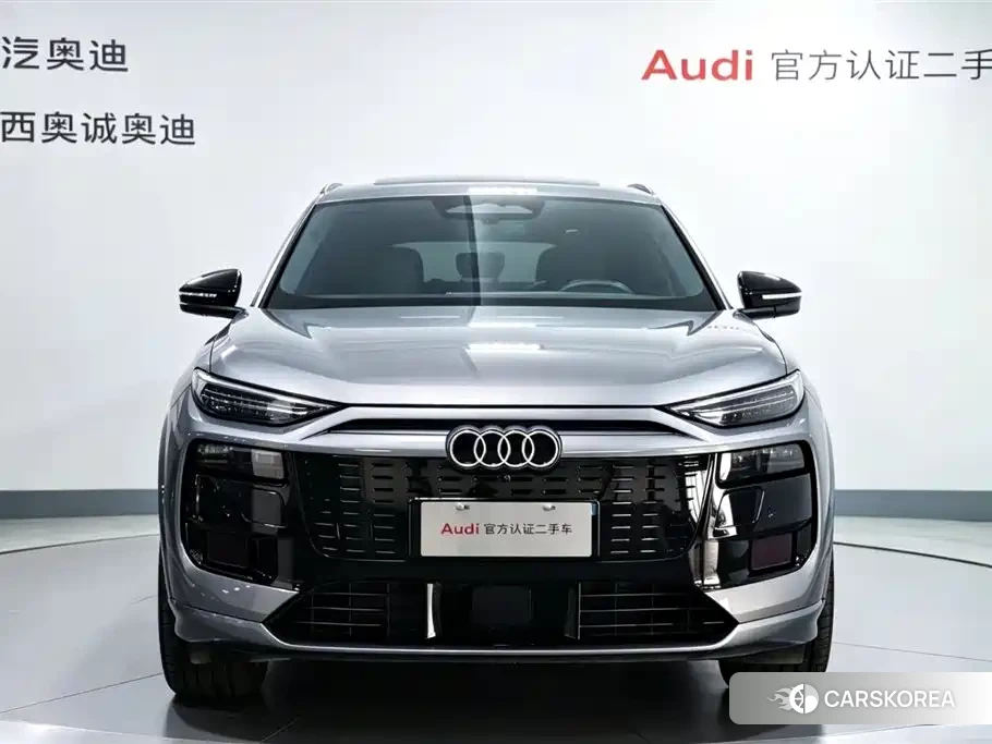 Audi Q6L 2025 Silver/gray из Китая, фото 2