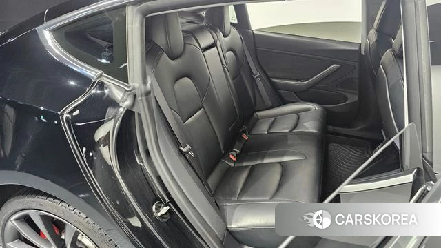 Tesla Model 3 2020 Черный из Кореи, фото 2