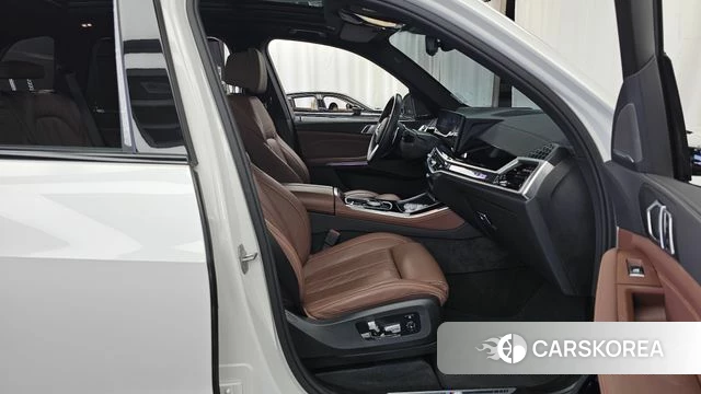 BMW X5 (G05) 2025 Белый из Кореи, фото 2