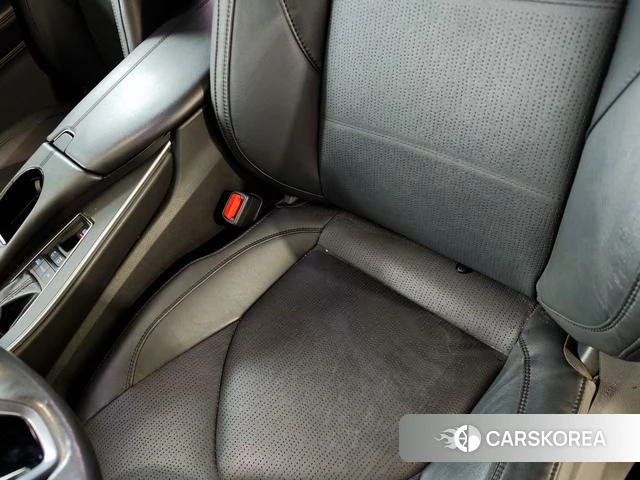 Toyota Avalon 2021 Черный из Китая, фото 2