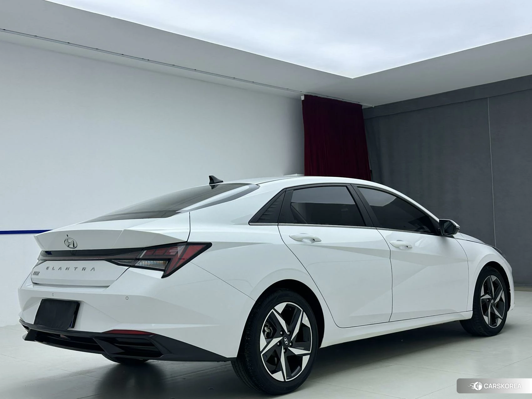 Hyundai Elantra 2020 Белый из Китая, фото 2