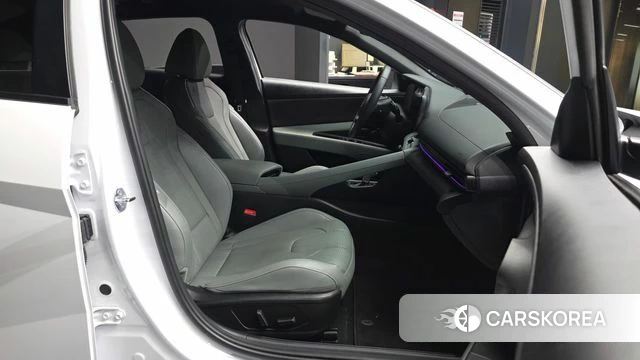Hyundai The New Avante (CN7) 2025 Белый из Кореи, фото 2