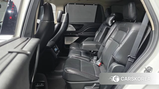 Lincoln Aviator 2nd generation 2021 Белый из Кореи, фото 2