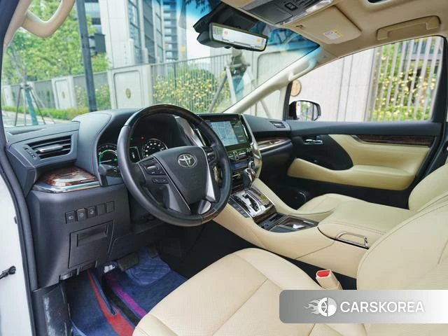 Toyota Alphard 2021 Белый из Китая, фото 2