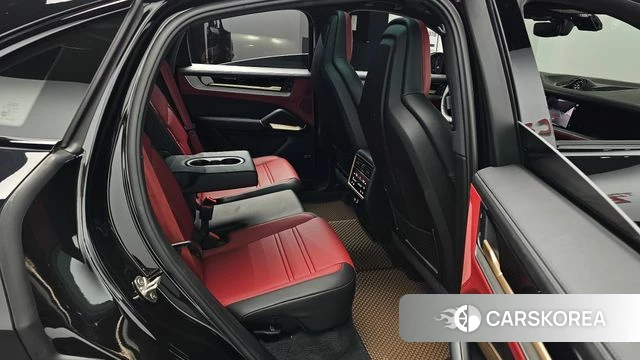 Porsche Cayenne (PO536) 2025 Черный из Кореи, фото 2