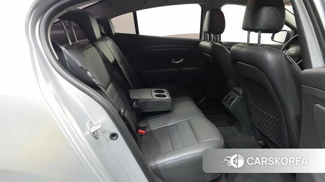 Renault Korea (Samsung) SM3 Z.E. 2019 Серебристо-серый из Кореи, фото 2